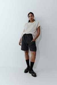 New Lands - Super Short Black