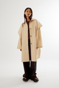 Commonplace: Commonplace Essentials - Summer Trench W Detachable Scarf Tan