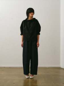 Otsu - Kaguya Cropped Black Denim