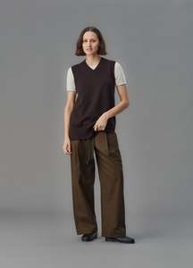 Standard Issue - Merino Vest Umber