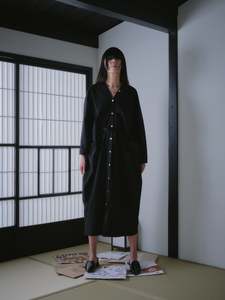 Otsu: Otsu - Rutilated Quartz Pp. Black