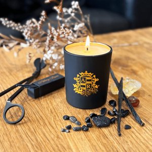 Candle: Black Amber & Vanilla Candle