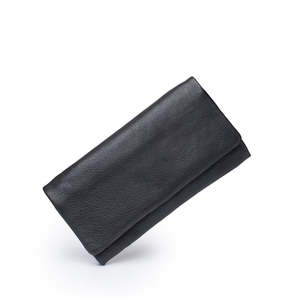 Dusky Robin Handbags: KEIVA PURSE- BLACK
