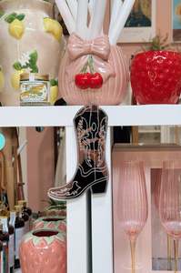 Wall Decor: Cowboy Boot Mirror