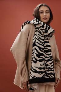 Accessories: ARIA SCARF - SAVANNA