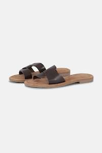 Footwear: Vera Slide