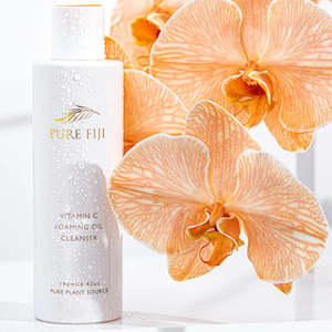 Pure Fiji: Pure Fiji Vit C Foaming Oil Cleanser 190ml