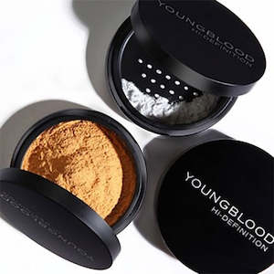 Youngblood: Youngblood Hi-Definition Perfecting Powder