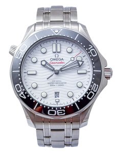 Products: Omega Seamaster Professional 300m Co-Axial Master Chronometer (Calibre 8800) Stainless Steel Mens Wristwatch from 2020 with Box and Papers