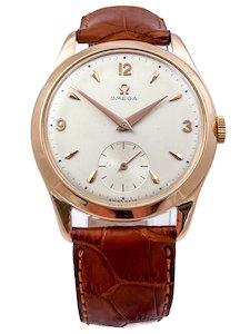 Omega 1950 Vintage Solid 18ct Rose Gold Manual Wind Mens Wristwatch with Beautiful Dial