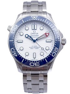 Omega Seamaster Diver 300 M, NEW 2024 America's Cup White Blue Ref 210.30.42.20.&hellip;