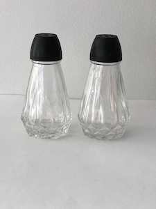 Food Drink Serving: Salt and Pepper, Glass - Pair
