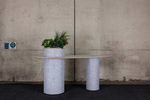 Tables: Pila Leaner Double D End