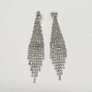 Lauryn Earrings (Clip and Pierced)