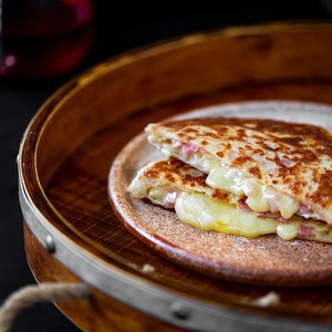 Products: Ham & Pineapple Cheese