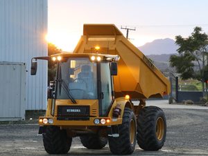 Products: 22T Dump Truck – Ace Rental