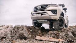 Toyota: Toyota Hilux 2015 - 2024 N80 GUN Bash Plates