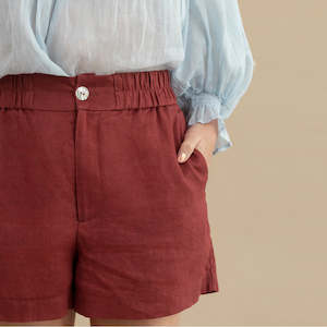 End Of Season: Jen Linen Short - Berry