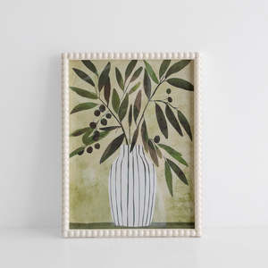 Art Prints: Olive Vase Framed Art