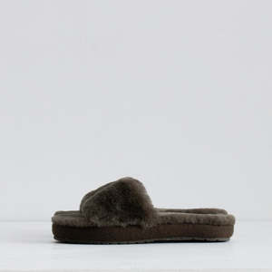McKay Slipper - Dark Olive