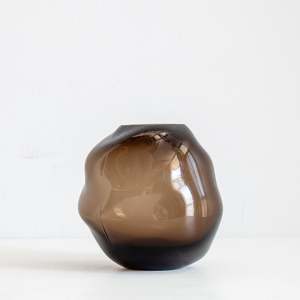 Mila Forma, Brown - Small