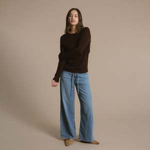 Rosie Merino Crew - Chocolate