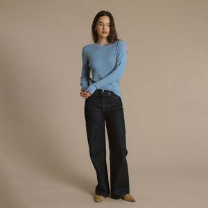Rosie Merino Crew - Dusty Blue