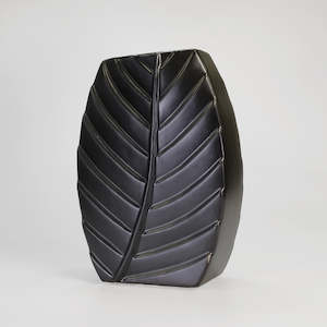 Leaf Vase - Black