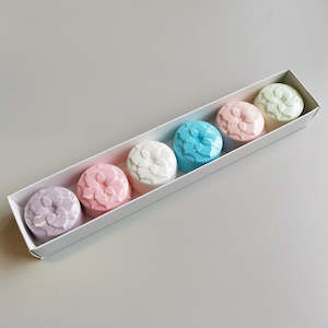 Shower Bath Bombs: Love in the Mist' Aromatic Shower Bombs