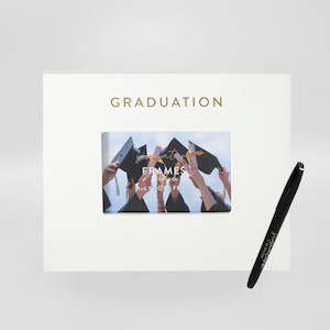 Graduation: Graduation' Signature Frame