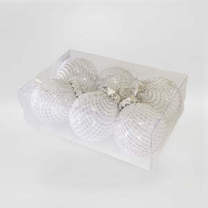 Christmas: Silver Xmas Baubles - 6pk