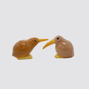 Moana Road: Salt & Pepper Shaker Set - 'Kiwis'