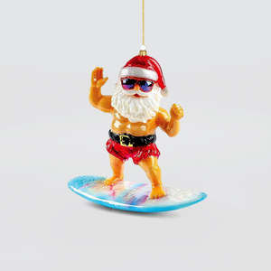 Moana Road: Surfing Santa Bauble