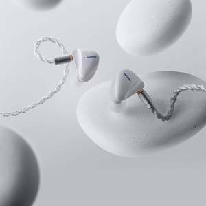 Astell Kern: Astell&Kern ACTIVO Scoop In-Ear Monitors