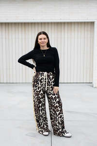 Bottoms: Zarli Leopard Pants