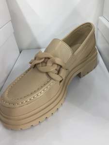 Shoes: Z.PIEL BEIGE LOAFER