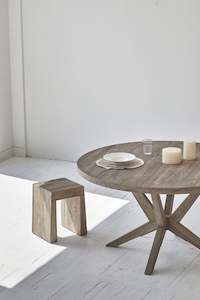 Dining Coffee Tables: SANTOS ROUND DINING TABLE