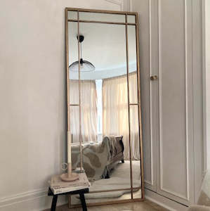 Mirrors: Brianna Mirror