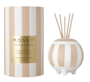 Home Fragrance Candles Diffusers: Moss St. Ceramic Diffuser 350ml - Patchouli Pear & Oud