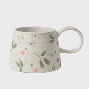 Mugs Reusable Cups: Mae Large Handled Mug / Flower Garden