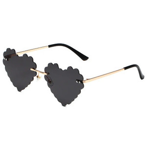 Products: Heart fashion sunglasses with wavy edge design - various colours