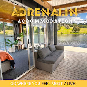 Accomodation: Lakeside Cabin