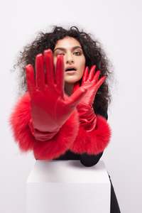 Accessories: Roxie Glove (LONG) : RED