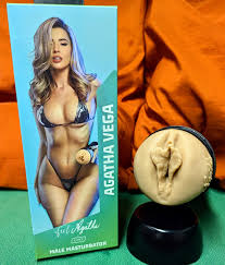 KIIro Feel Agatha Vega