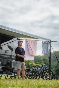 Caravan: Caravan Awning Clothesline