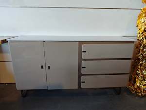 Buffet Table 9042 / Demo Clearance