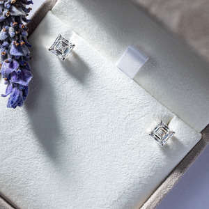 Asscher Diamond Earrings (Total 3.00ct)