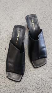 Shoes 1: REBE Heels 39