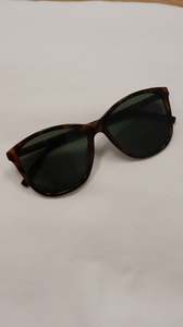 Le Specs Sunglasses N/A