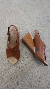Discounted Items: Clarks Heels 39.5